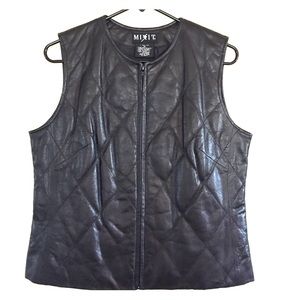 💯 quilted leather vest by Mixit